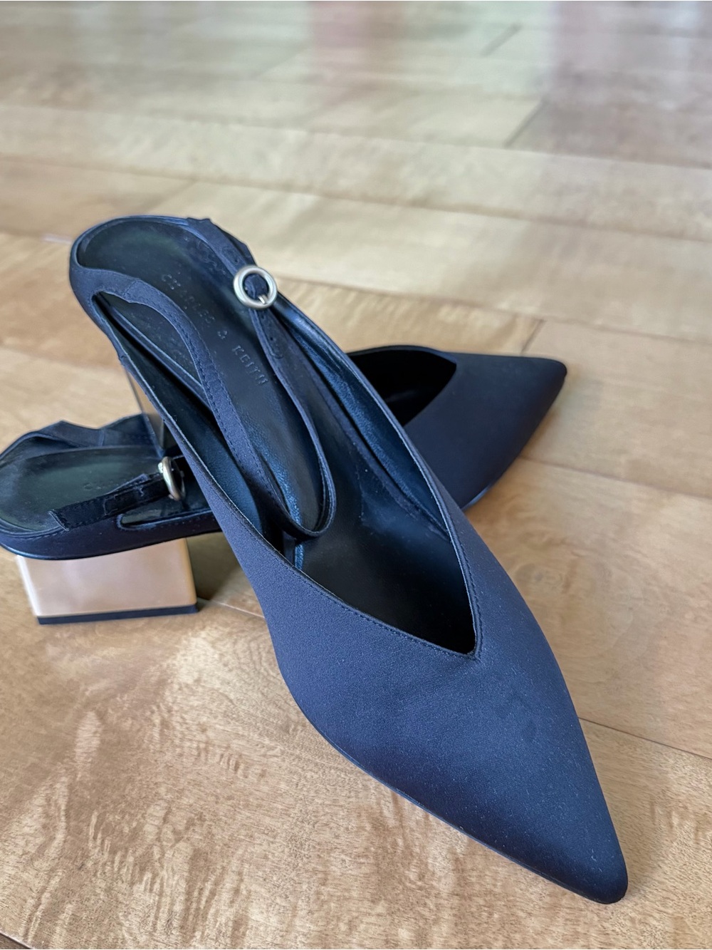 Pointed Slingback Heels in Black with Metallic Block Heel